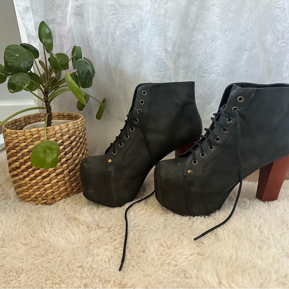 Jeffrey Campbell Lita platform boots 👑